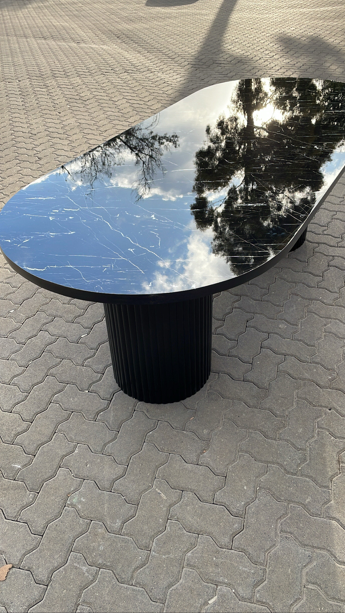 Lina Oval Dining Table