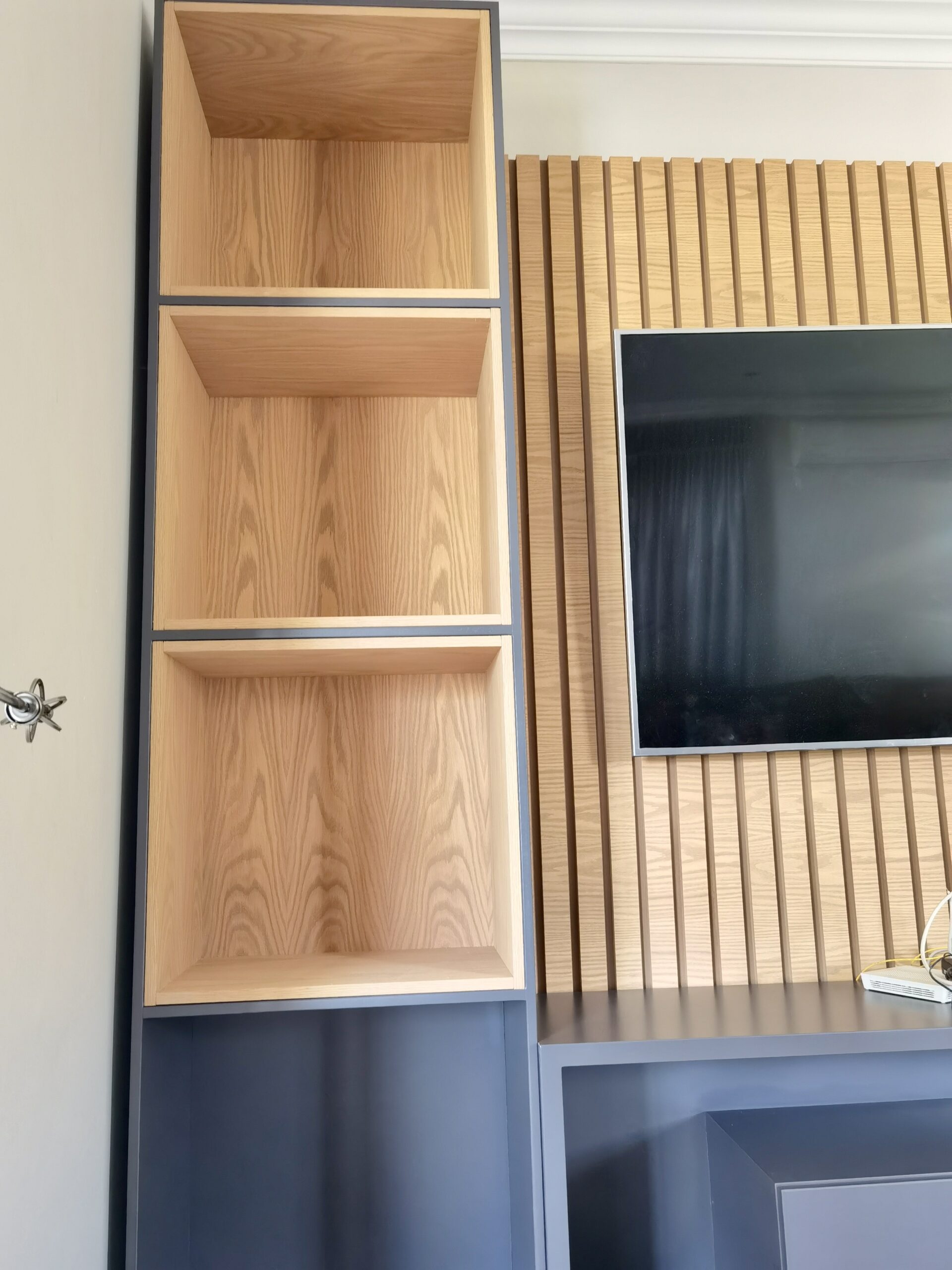 Lithanda Wall Unit - Image 2