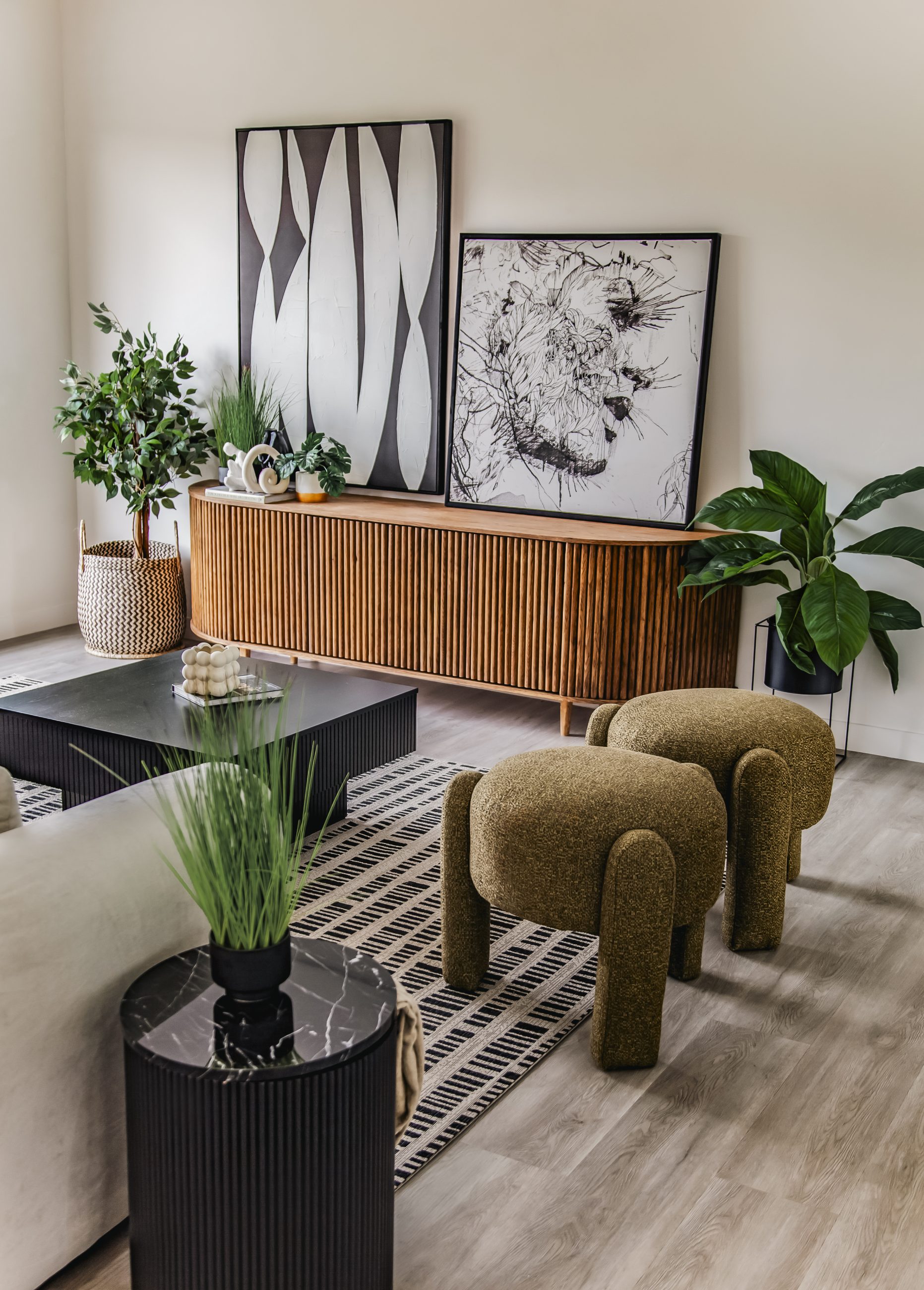 Solid Oak Console - Image 6