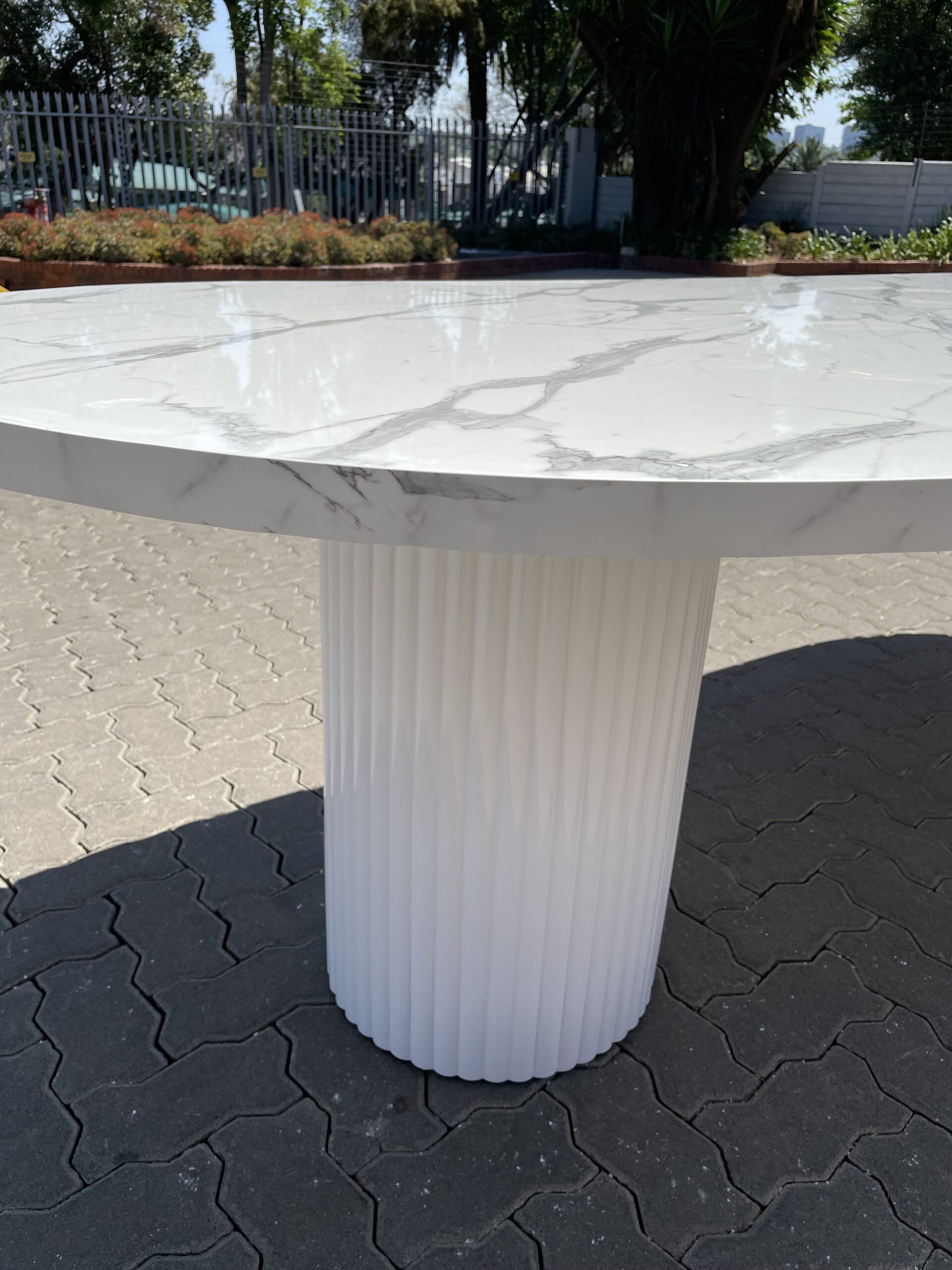 Lina Oval Dining Table - Image 6