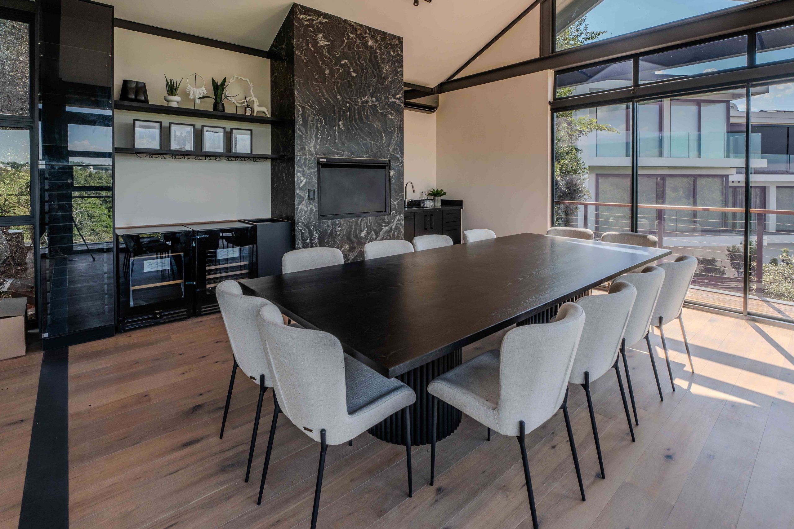 Lona Dining Table 12 Seater - Image 4