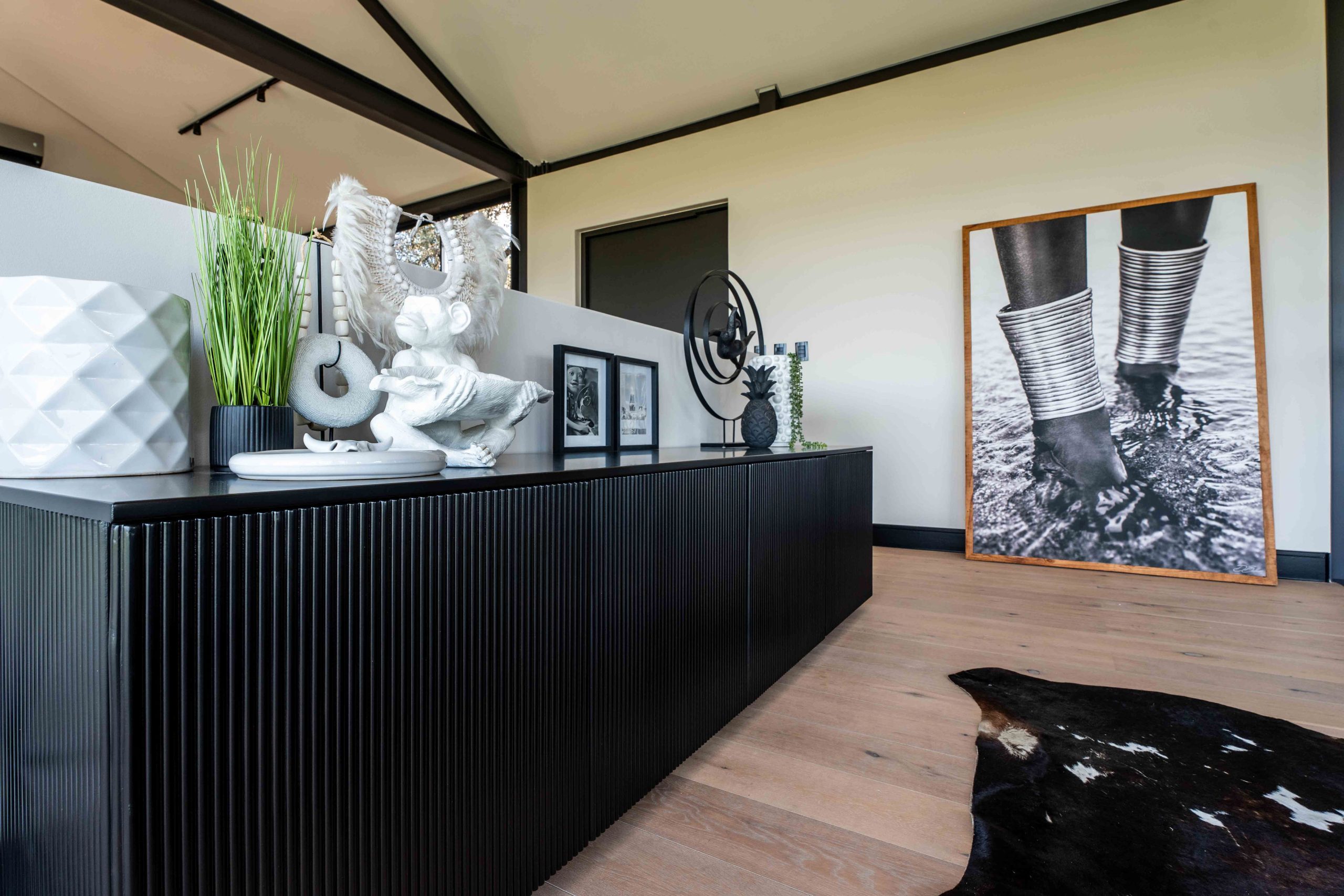 Chela Sideboard - Image 4