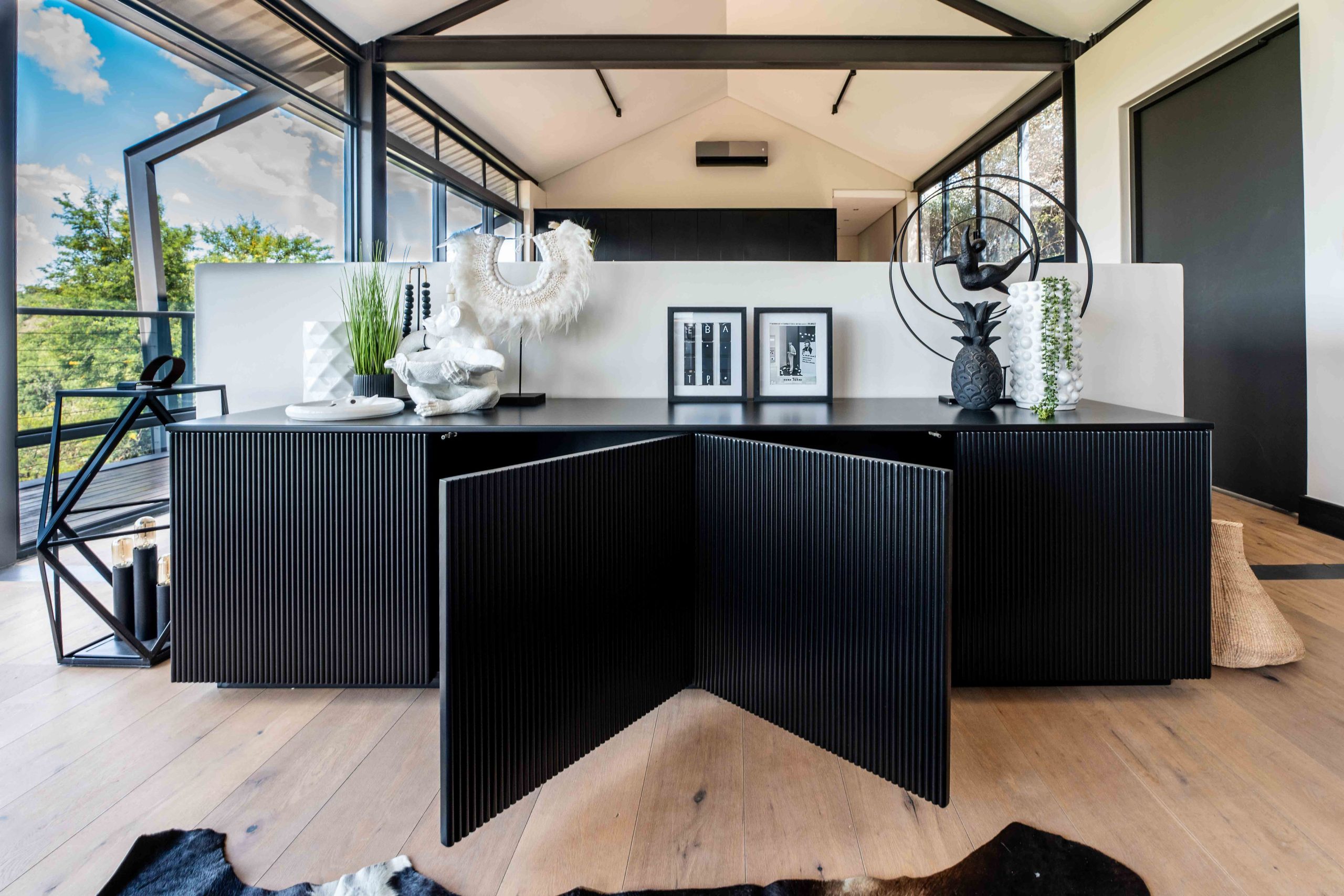 Chela Sideboard - Image 3