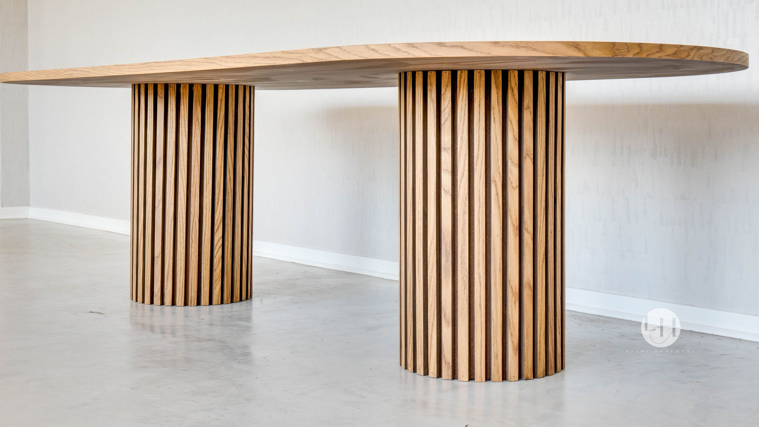 Bark dining table - Image 5