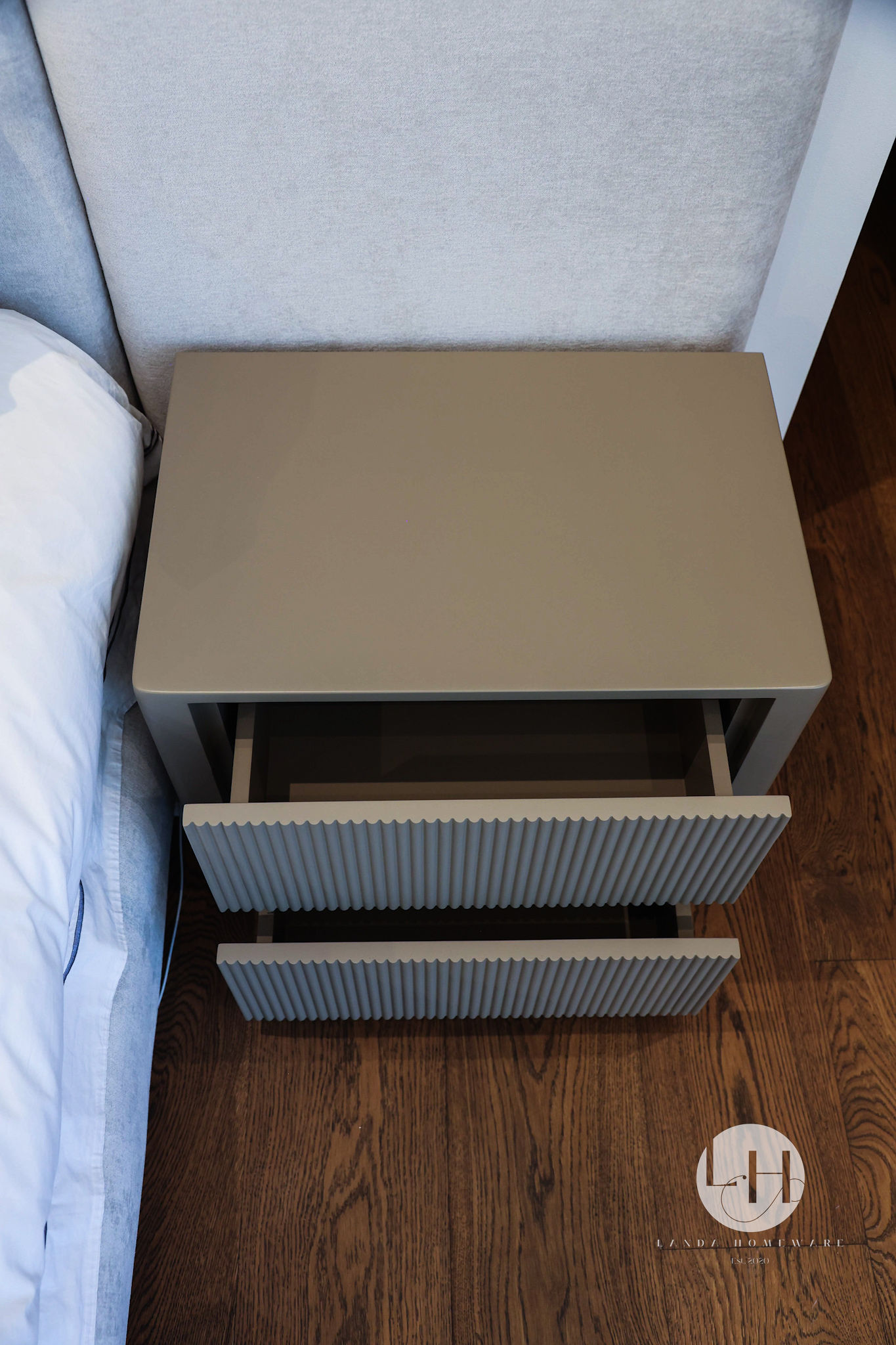 Mich Night Stand - Image 4