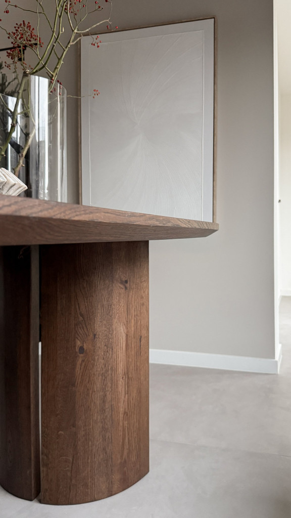 Arabella Dining Table - Image 8