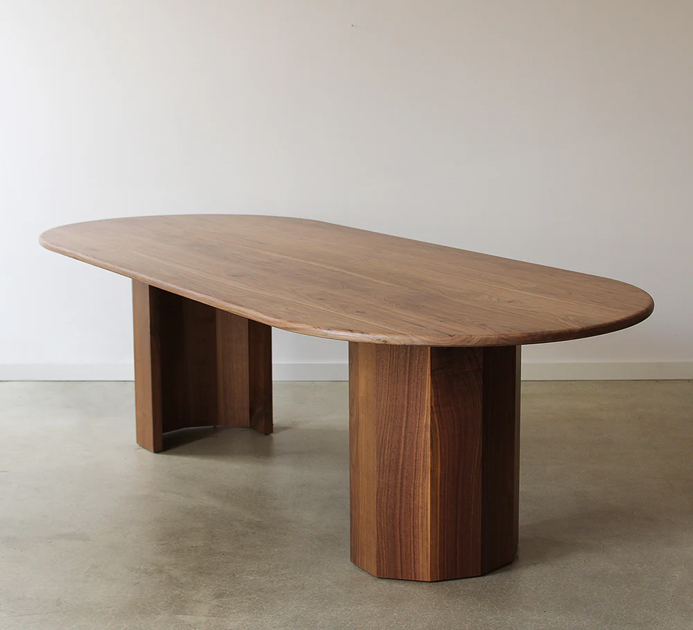 Chialo Dining Table - Image 5