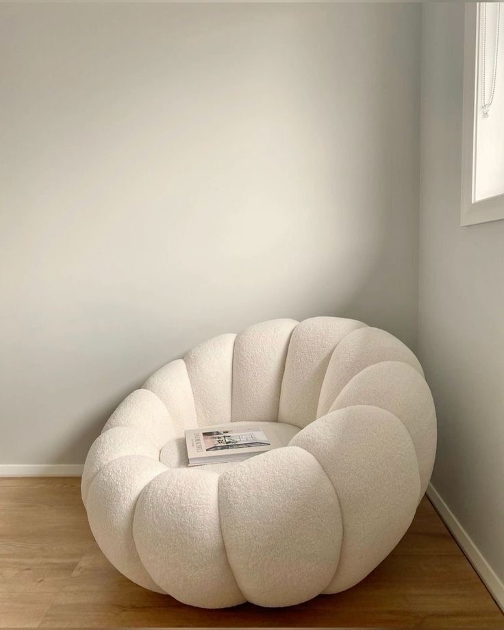 Aman Chair - Image 3