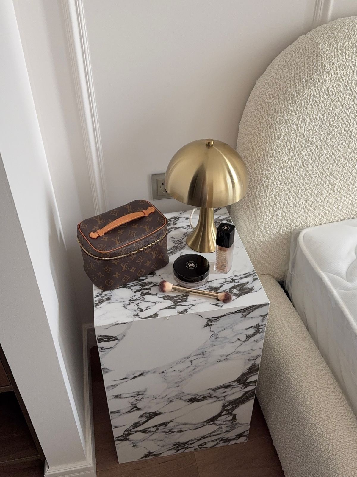 Stone Plinth - Image 5