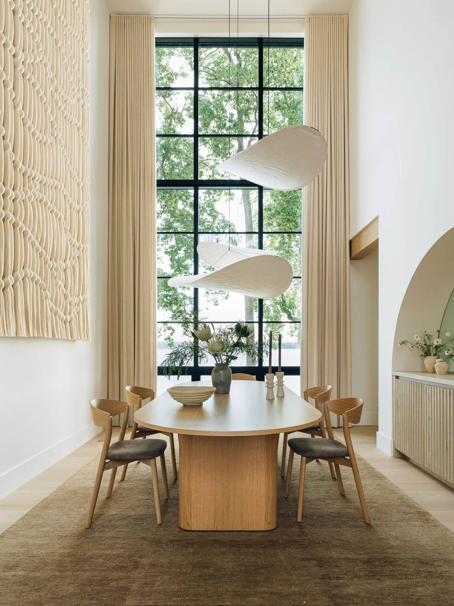 Ciano Dining Table - Image 4